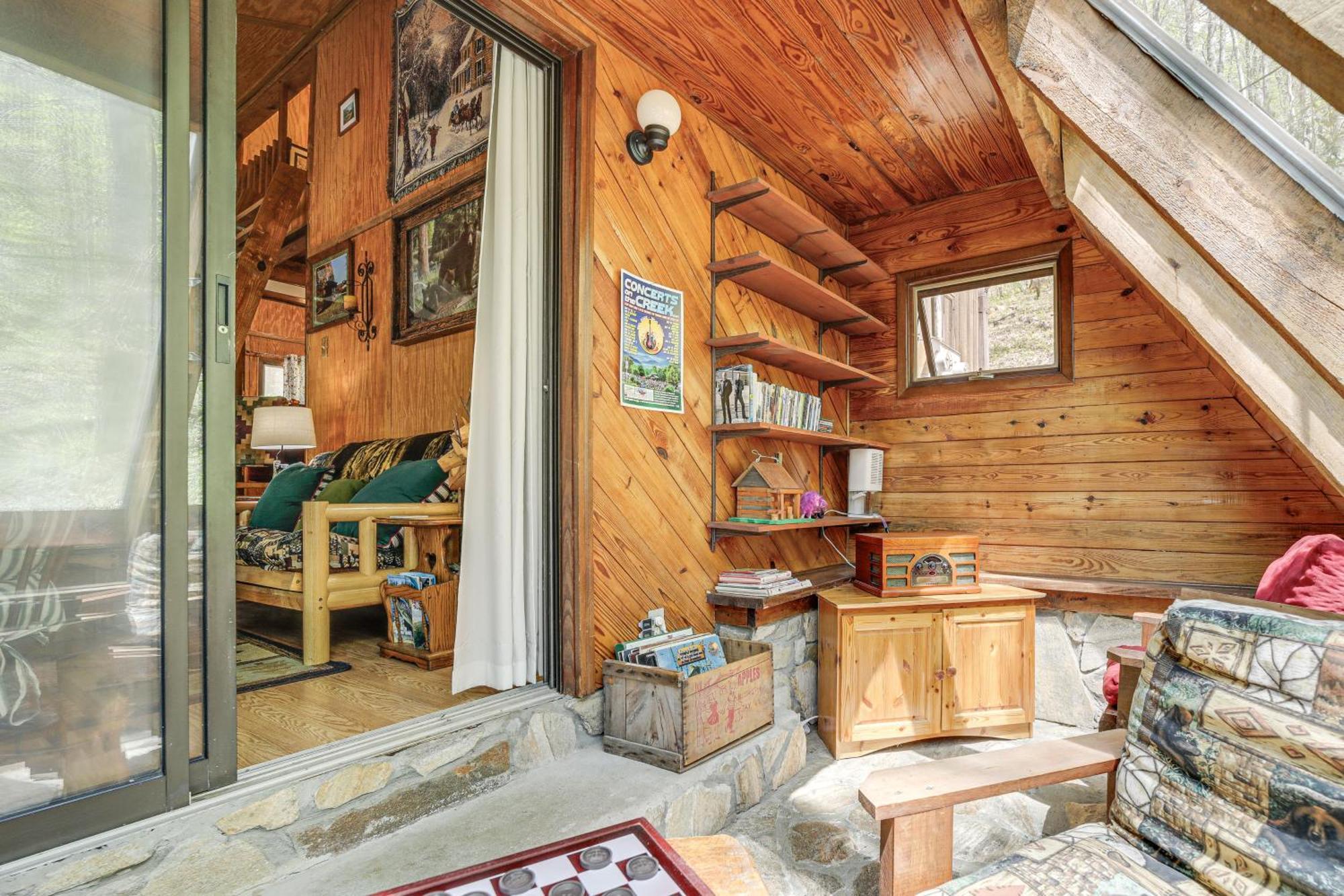 Creekside Whittier Cabin With Fire Pit Near Hiking! Bagian luar foto