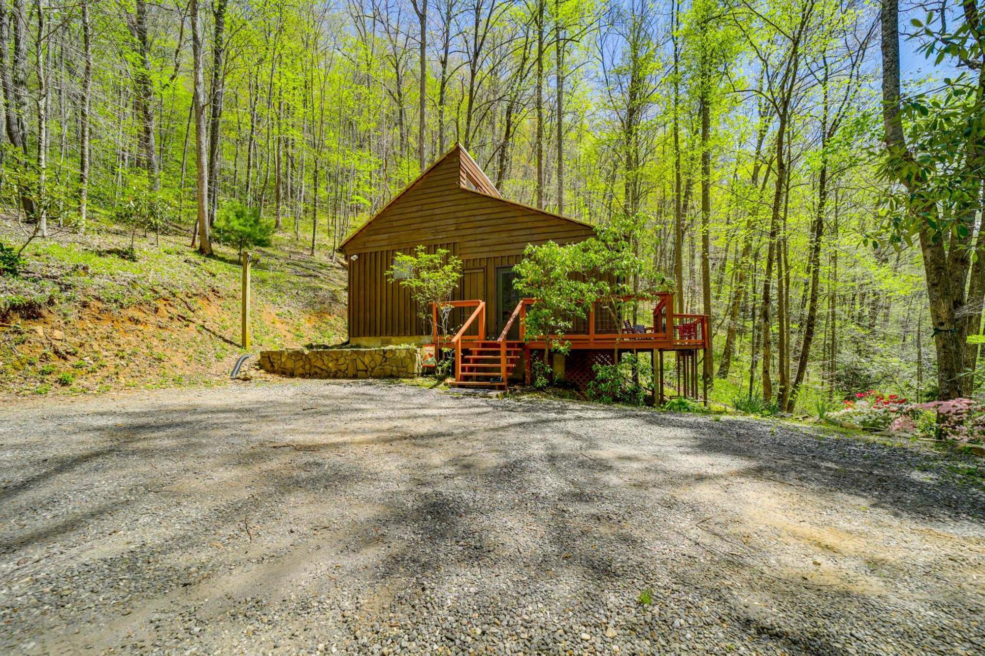Creekside Whittier Cabin With Fire Pit Near Hiking! Bagian luar foto
