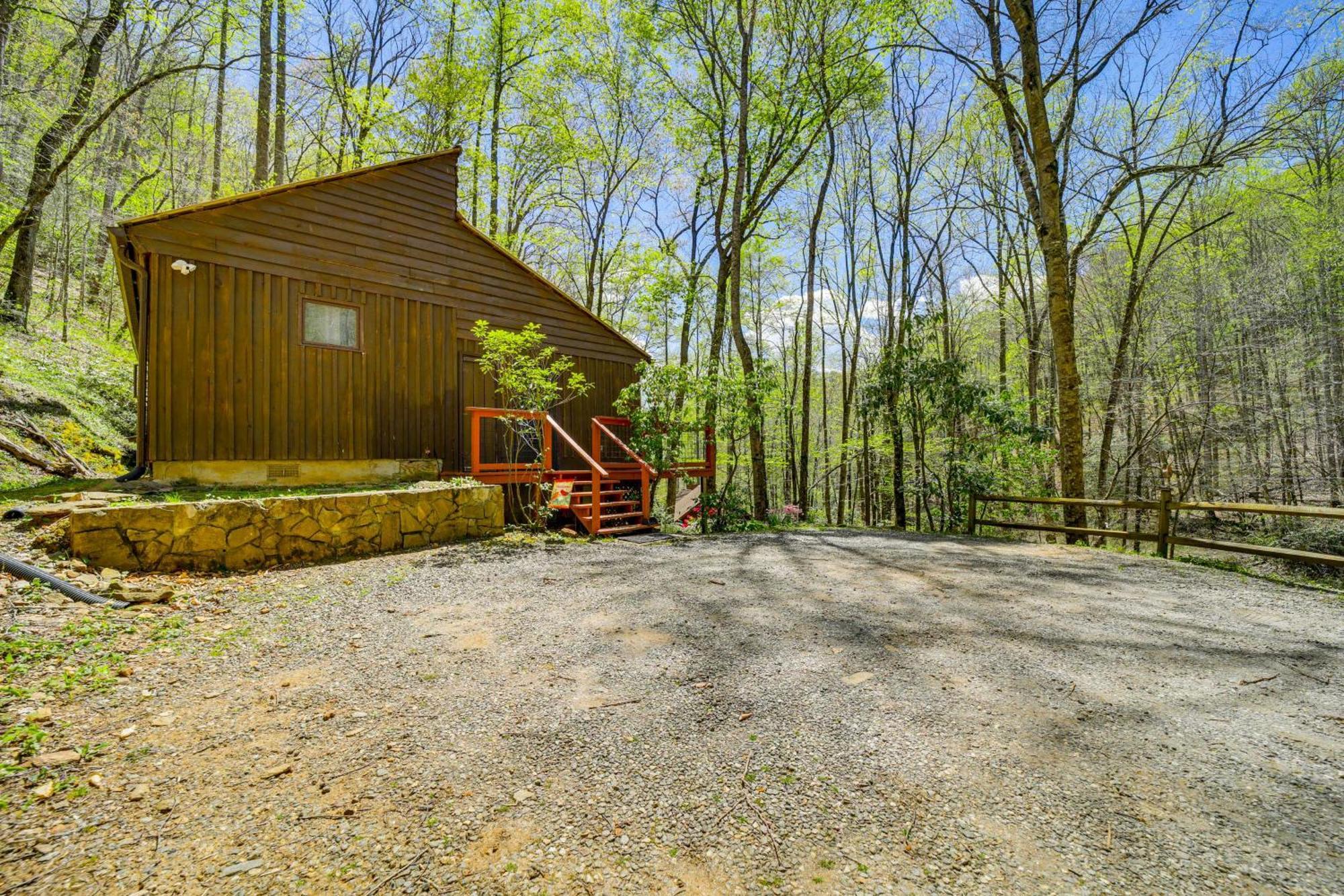 Creekside Whittier Cabin With Fire Pit Near Hiking! Bagian luar foto